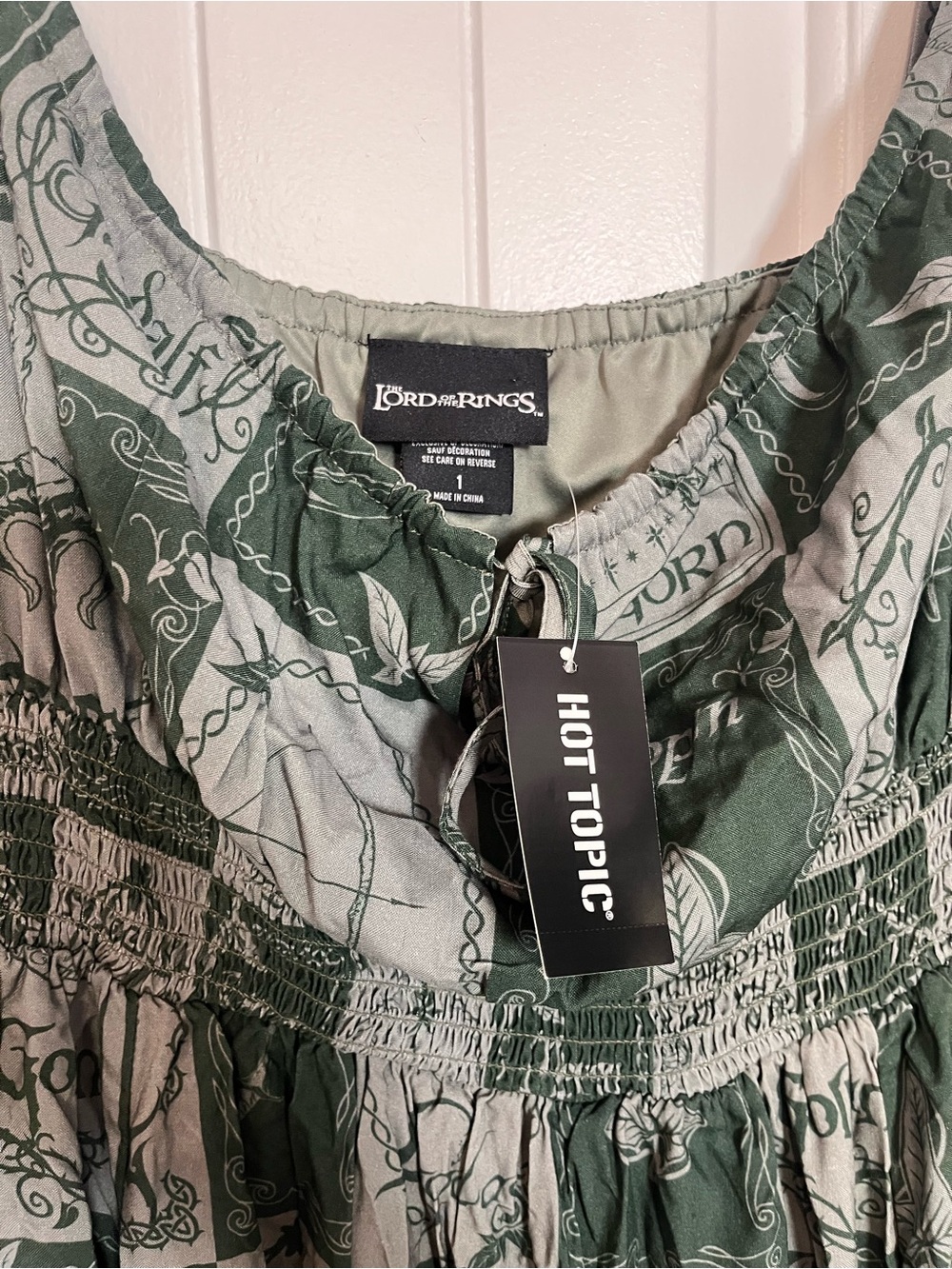 Hot Topic Lord of the Rings Green Printed Midi Dress - Picture 3 of 9